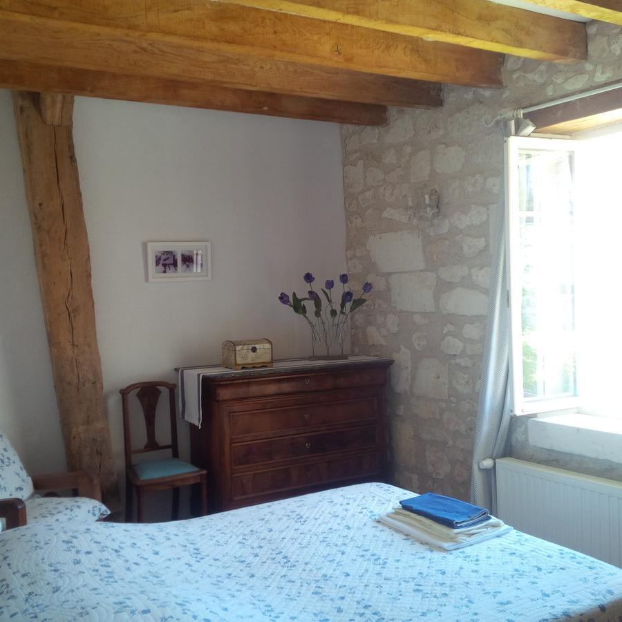 Aparthotel Manoir De La Rousselliere Loches Zimmer foto