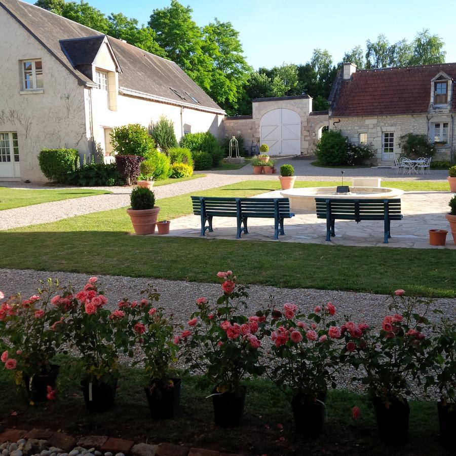 Aparthotel Manoir De La Rousselliere Loches Exterior foto