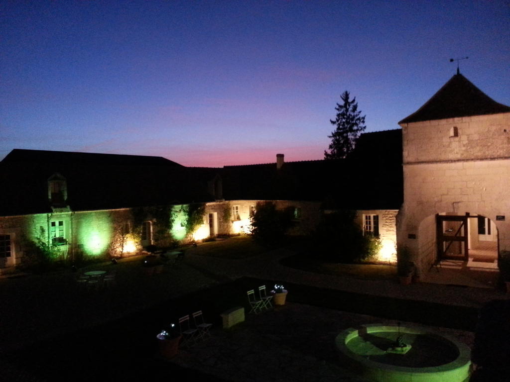 Aparthotel Manoir De La Rousselliere Loches Exterior foto
